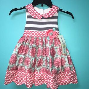 4/4T girls dress Counting Daisies. NWT.